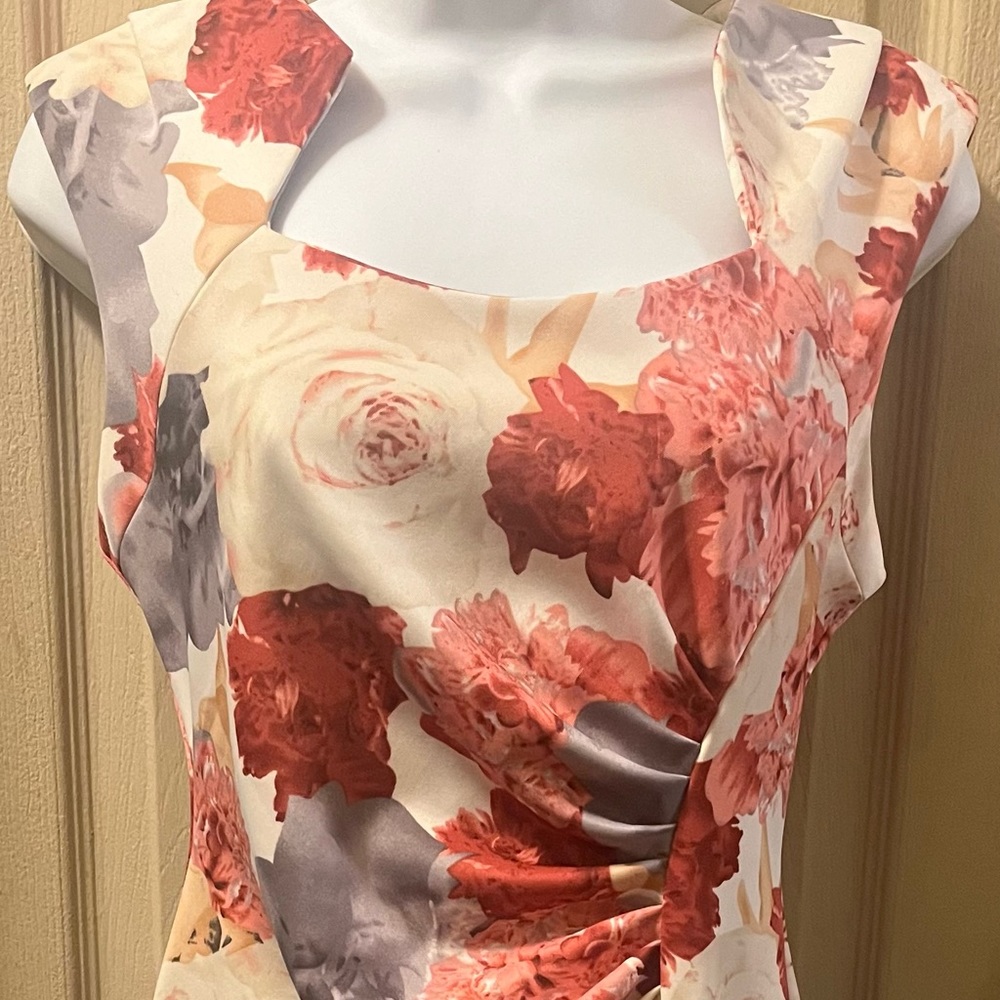 Shelby and Palmer floral BodyCon dress women’s size10